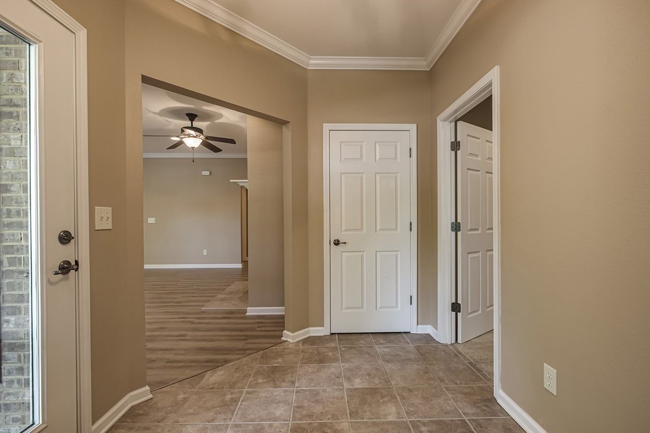 111 Waynoka Ln #1 - Photo 5 of 32