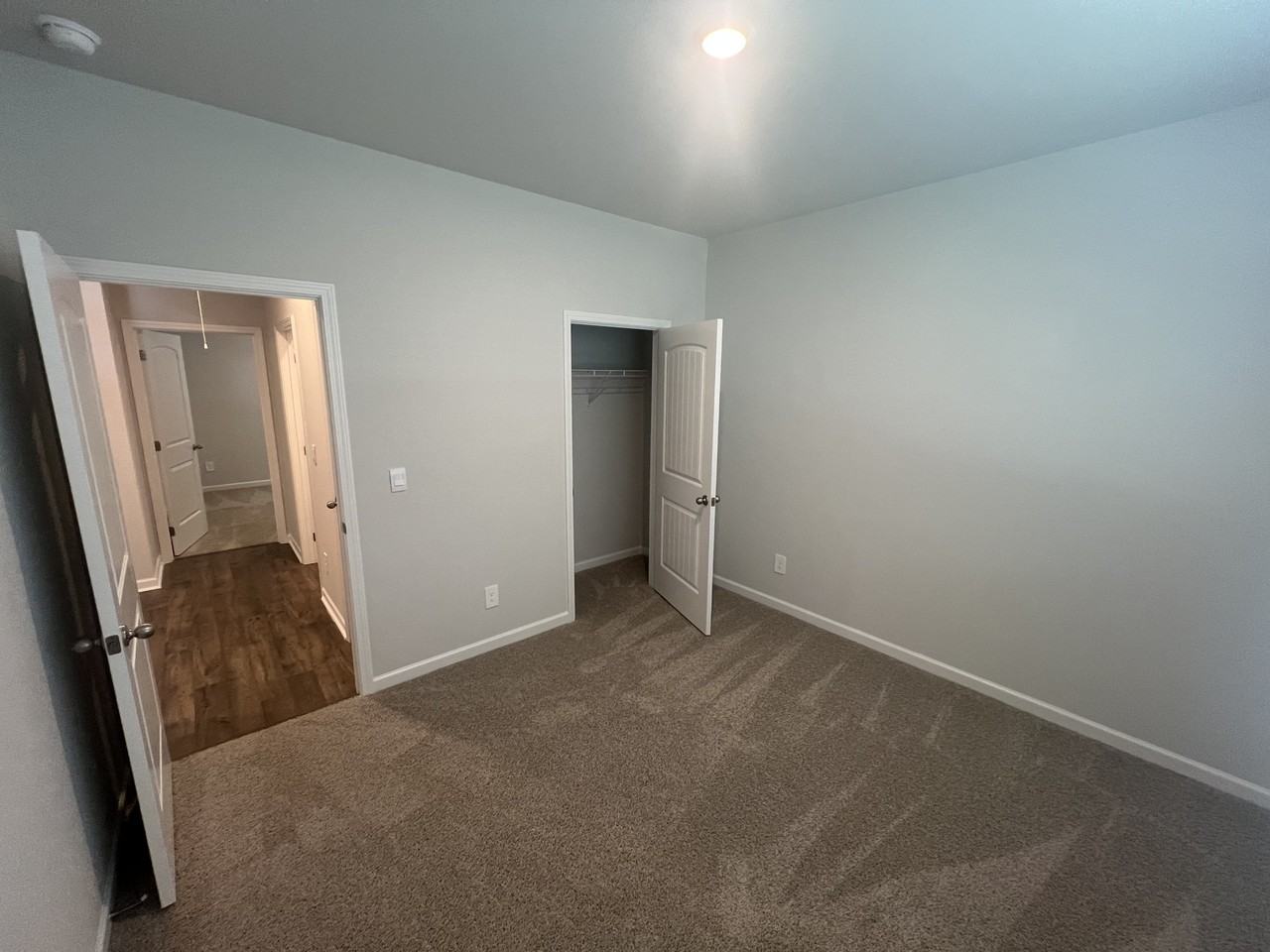 110 Hartmann Crossing Dr #1 - Photo 5 of 15