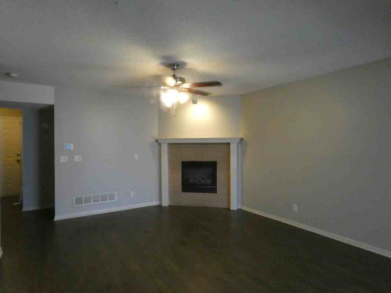 10632 N Locust Ct - Photo 3 of 16