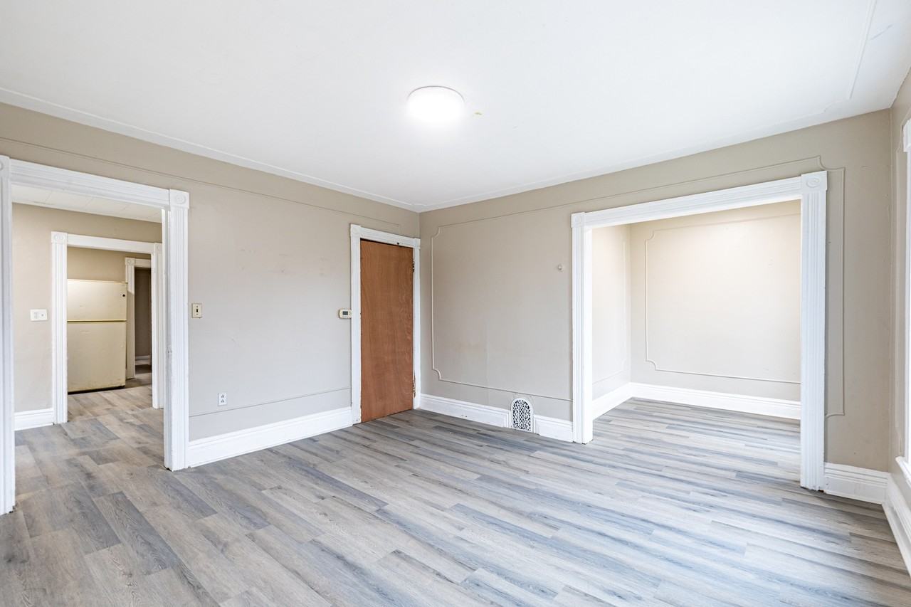 Wabash St #25-5UPPER - Photo 3 of 11