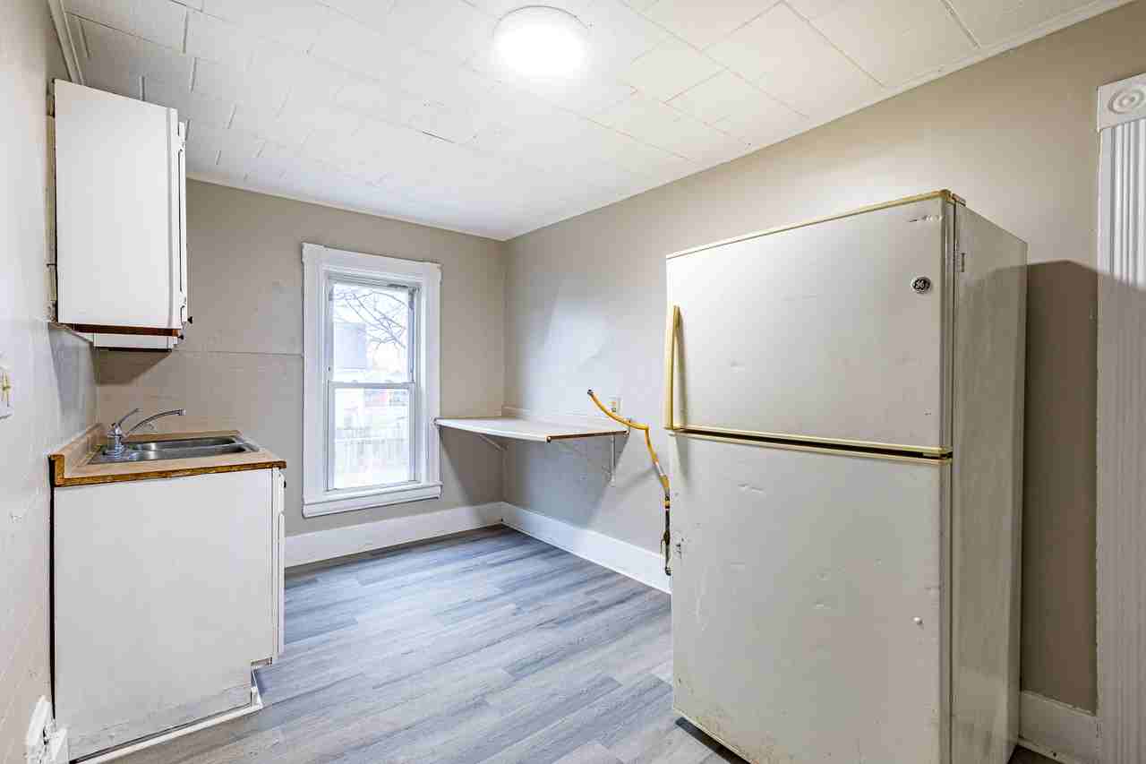 Wabash St #25-5UPPER - Photo 4 of 11