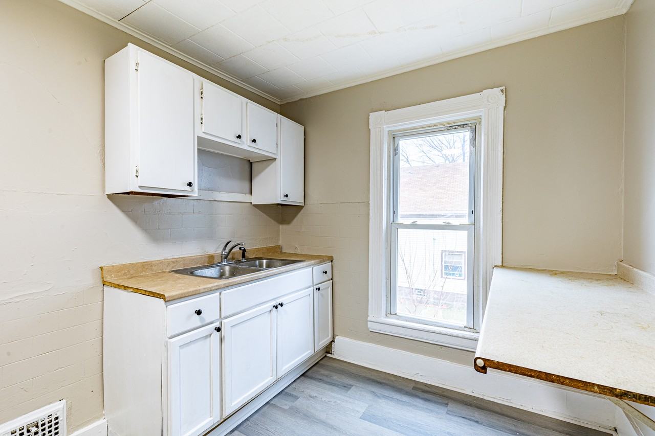 Wabash St #25-5UPPER - Photo 6 of 11