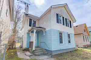 featured image of 383 Champlain St