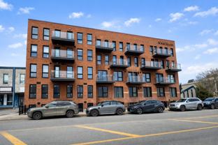 6255 Av Somerled - Photo 1 of 1