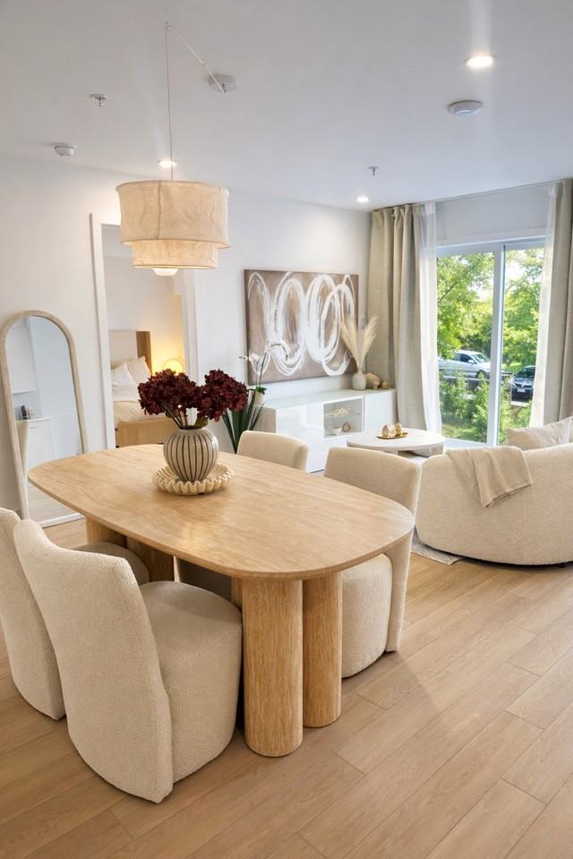 6255 Av Somerled - Photo 4 of 10