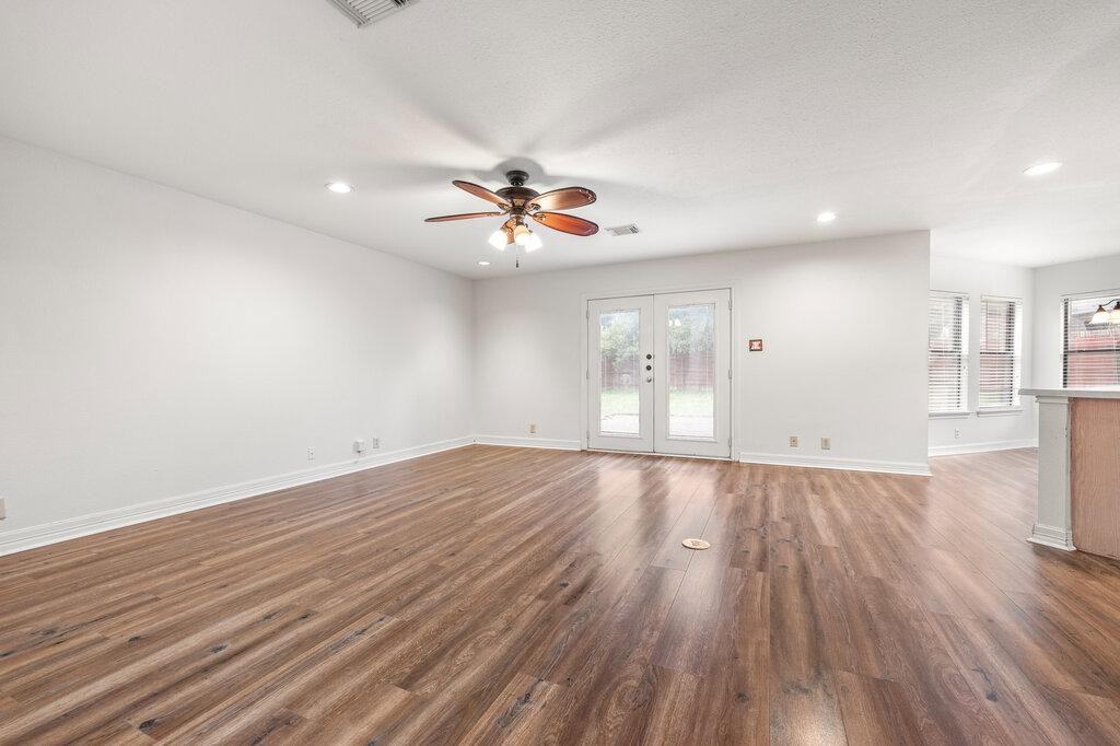 8619 Park Olympia - Photo 5 of 25