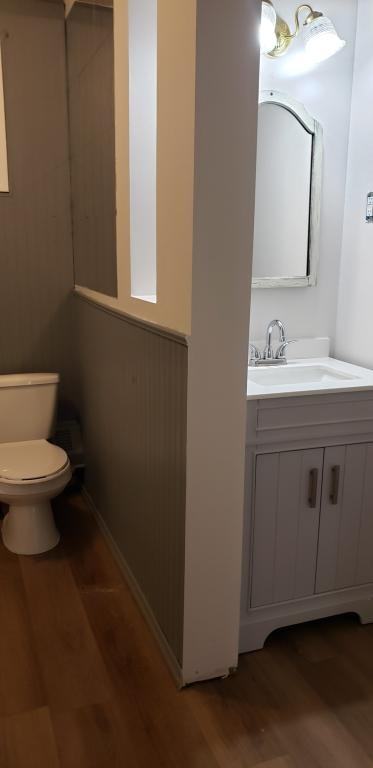 1906 Iowa Ave - Photo 6 of 12