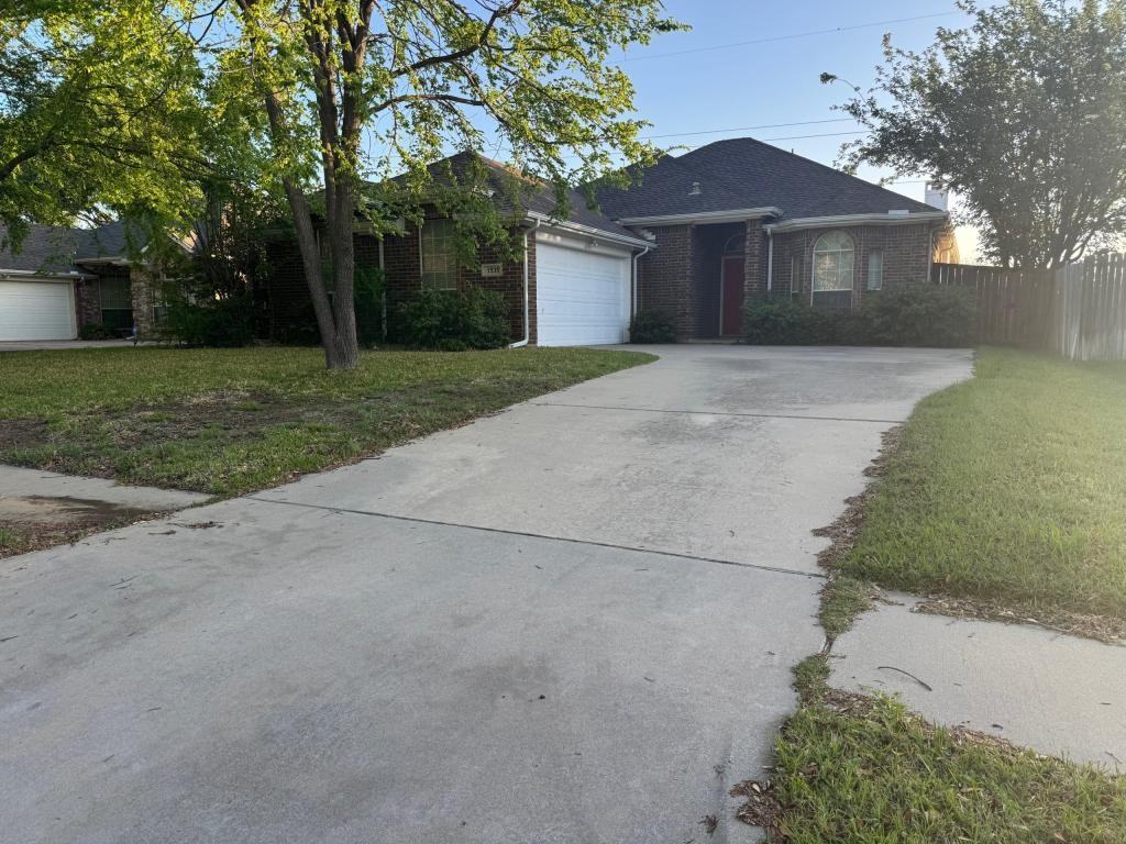 1535 Steamboat Trl - Photo 2 of 15