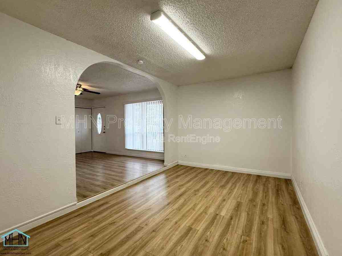 9607 Gold Hl - Photo 4 of 7