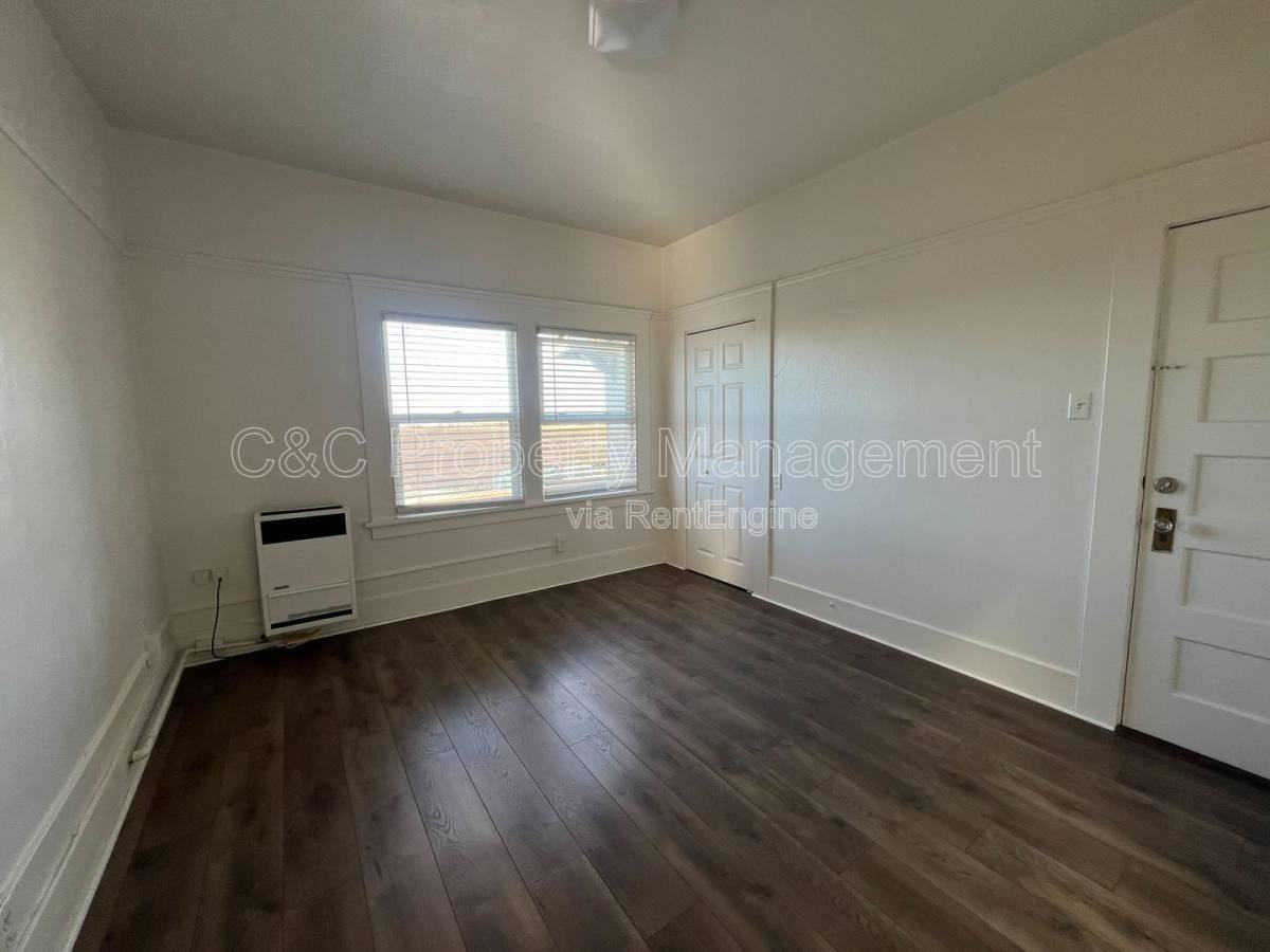 1200 W Market Cir #5 - Photo 3 of 5