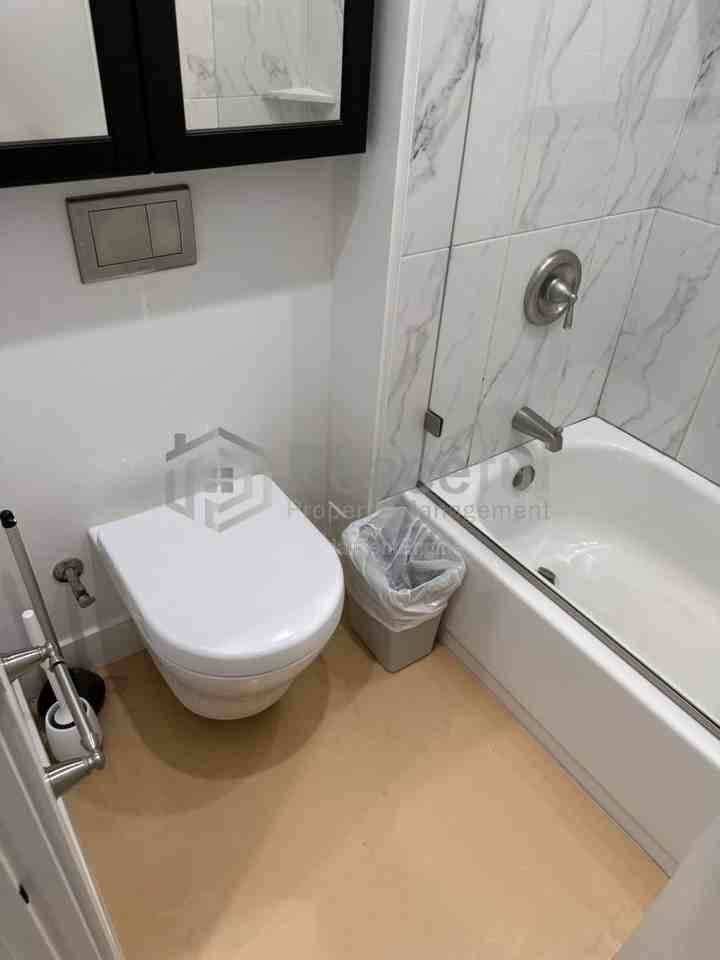 2324 S Green St #U1 - Photo 5 of 8