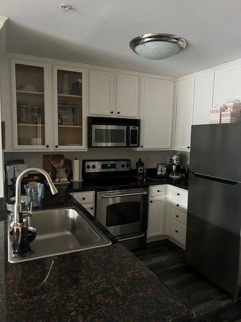 1030 Vista Del Cerro Dr - Photo 2 of 4