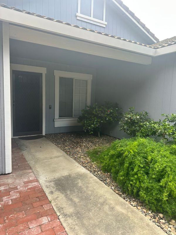 430 Silvertail Pl - Photo 4 of 26