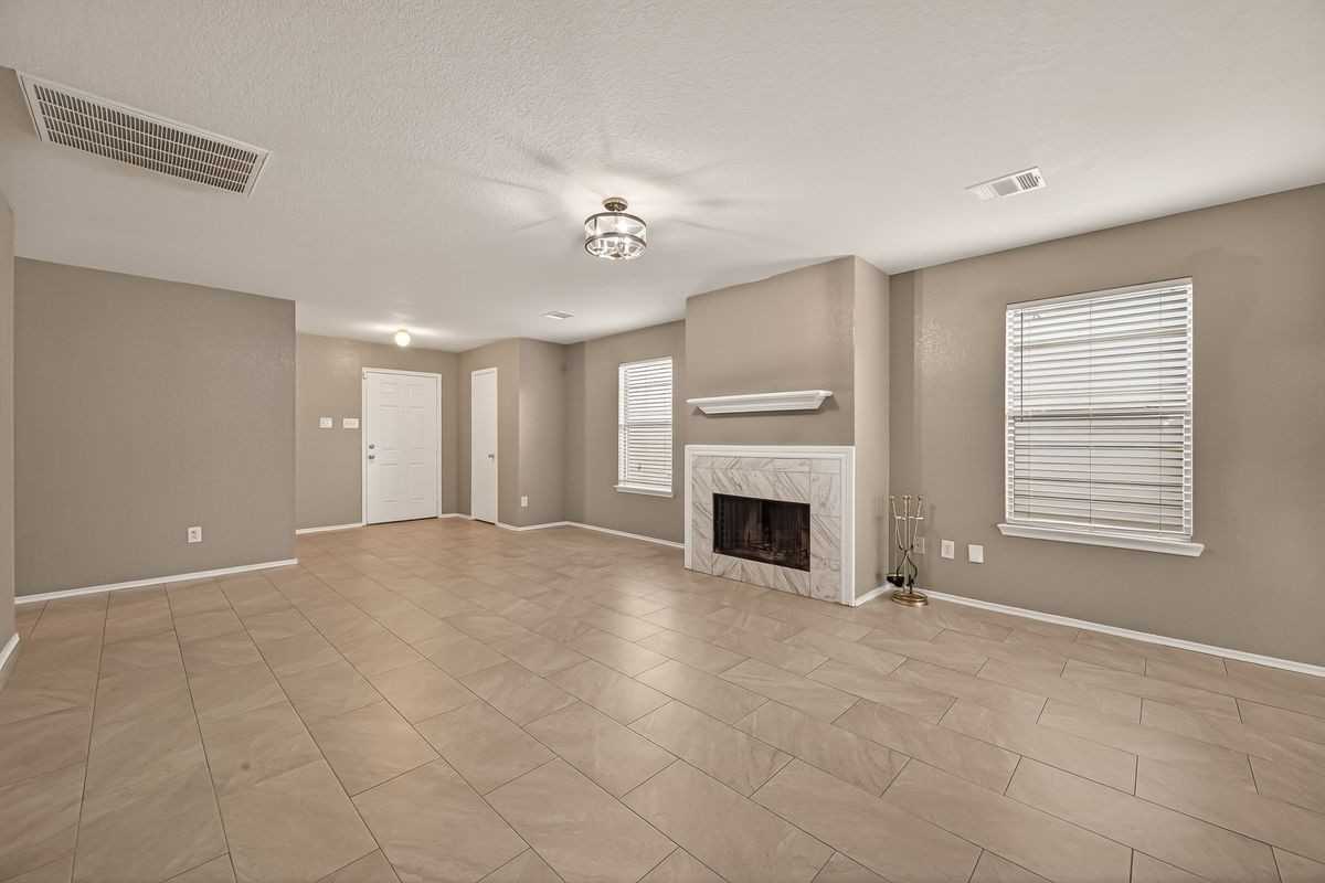 2918 Latch Ln - Photo 3 of 4