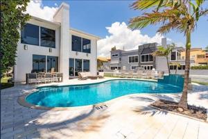 featured image of 3350 Ne 14th Ct