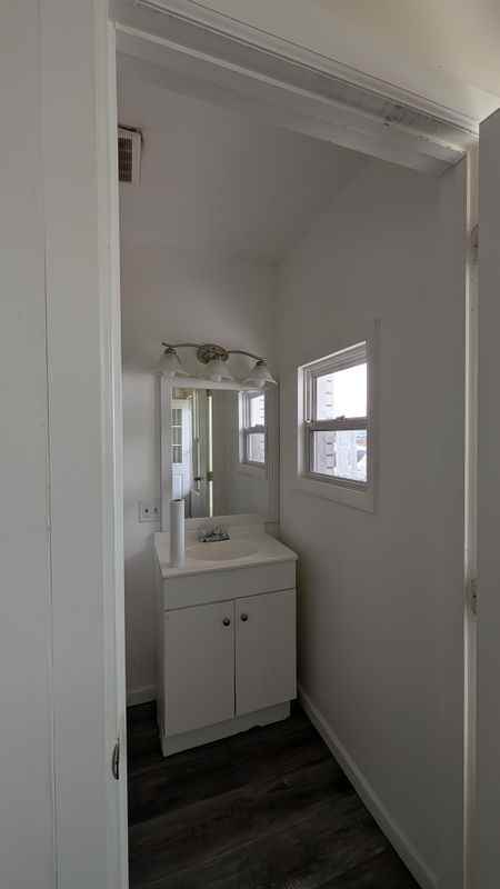 191 S Meade St ##1 - Photo 5 of 10