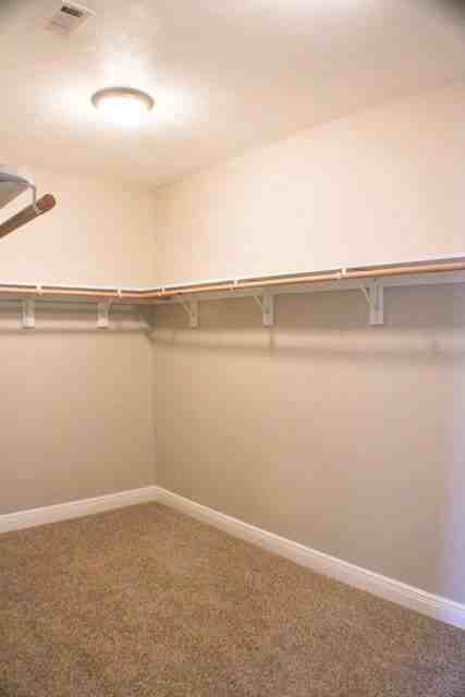 162 James Dr - Photo 2 of 41