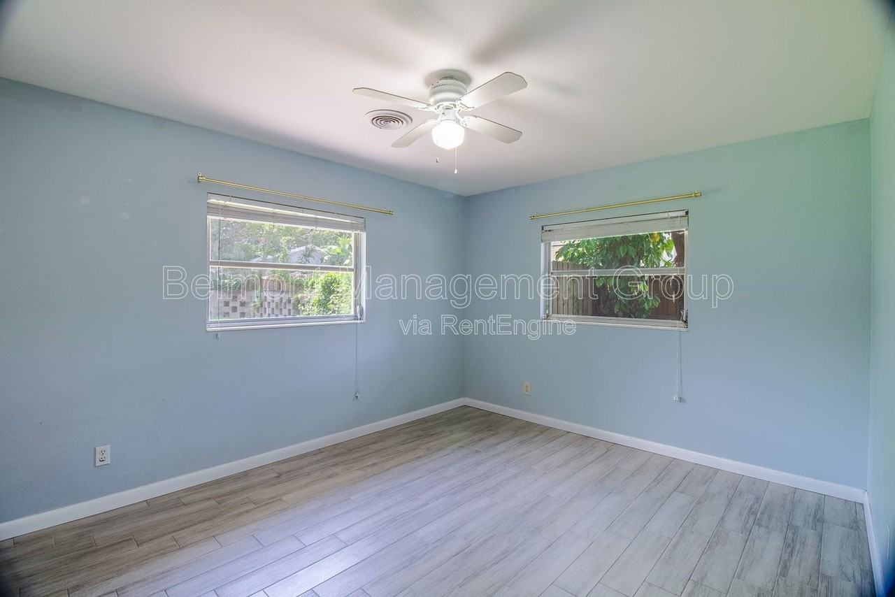 1868 Lake Spier Dr - Photo 7 of 16