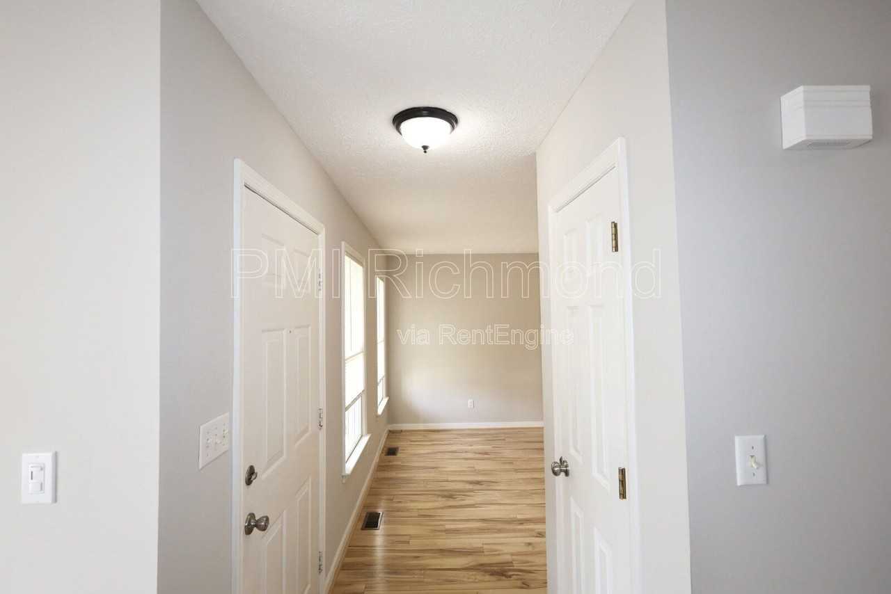 7506 Ground Fern Pl - Photo 4 of 32