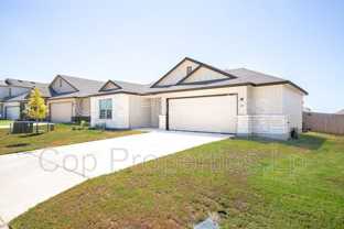 1133 Eagle Xing - Photo 1 of 1