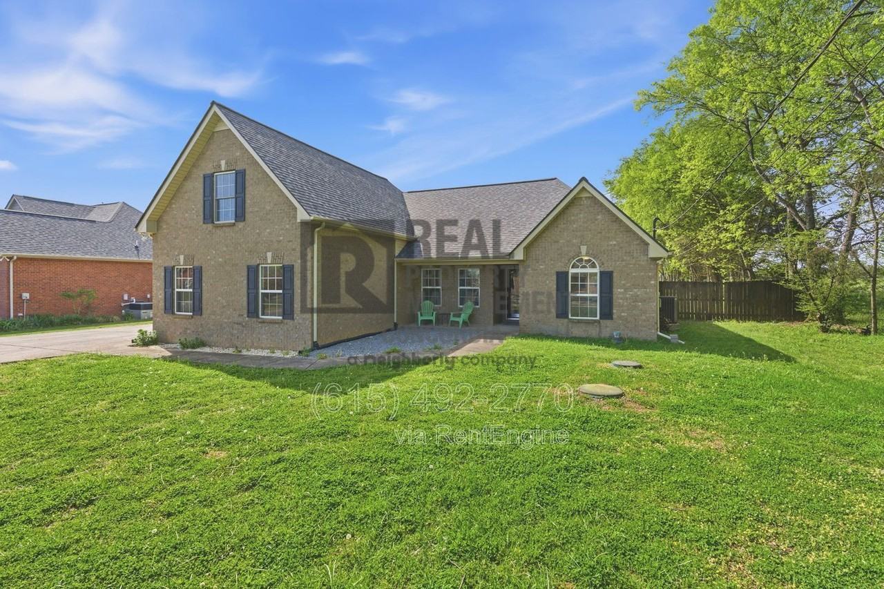 1934 Mural Ln - Photo 3 of 40