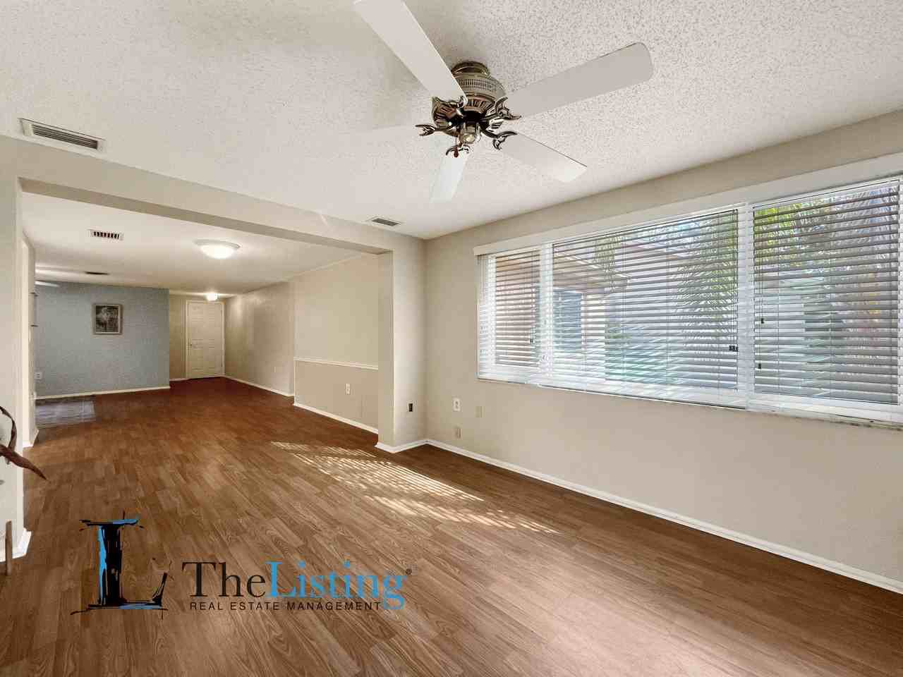 8312 Mill Creek Ln - Photo 4 of 22