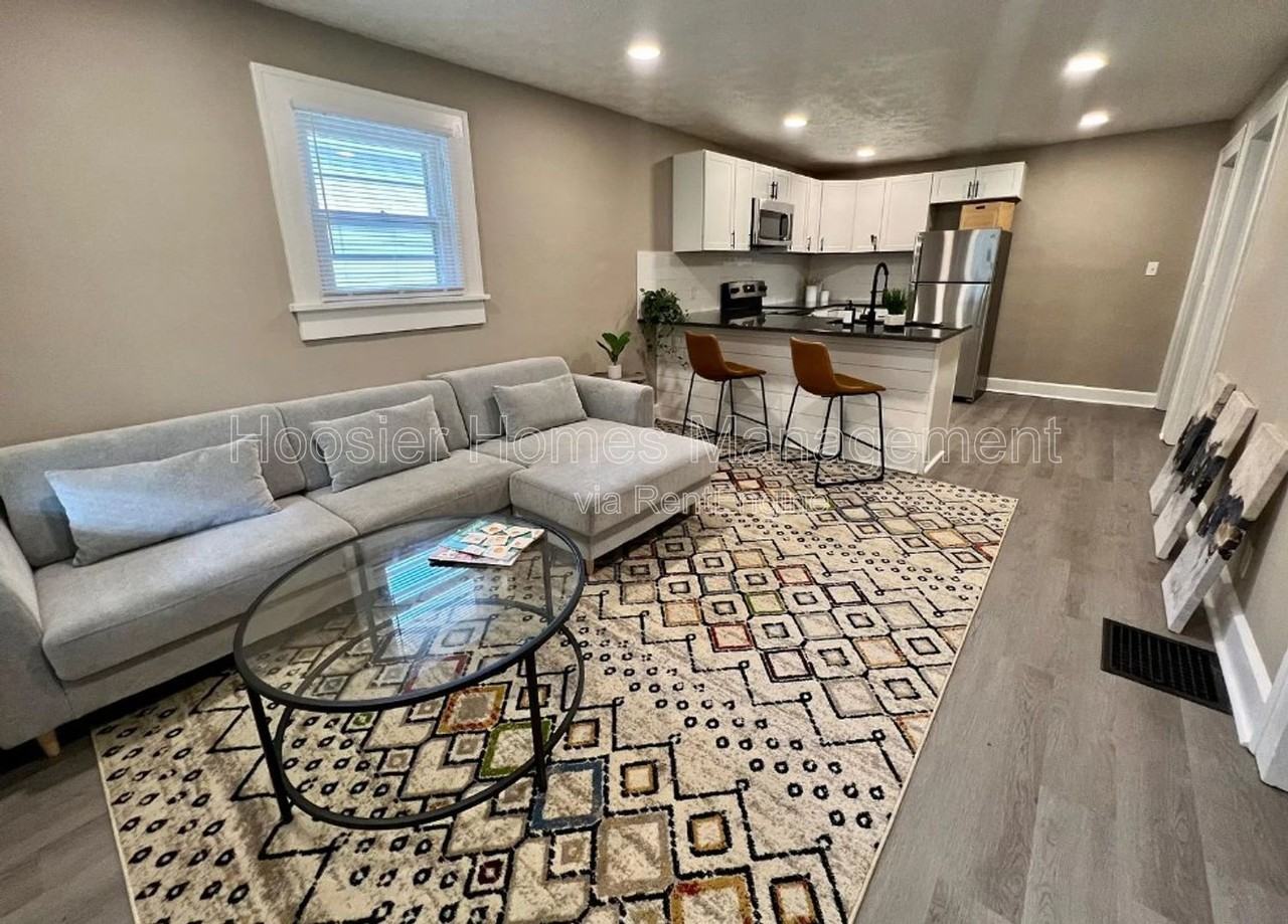 5128 Primrose Ave - Photo 5 of 20