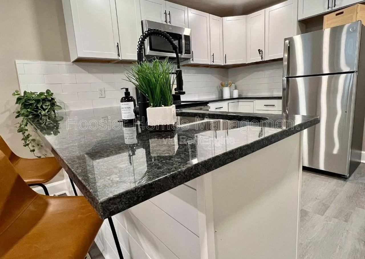 5128 Primrose Ave - Photo 7 of 20