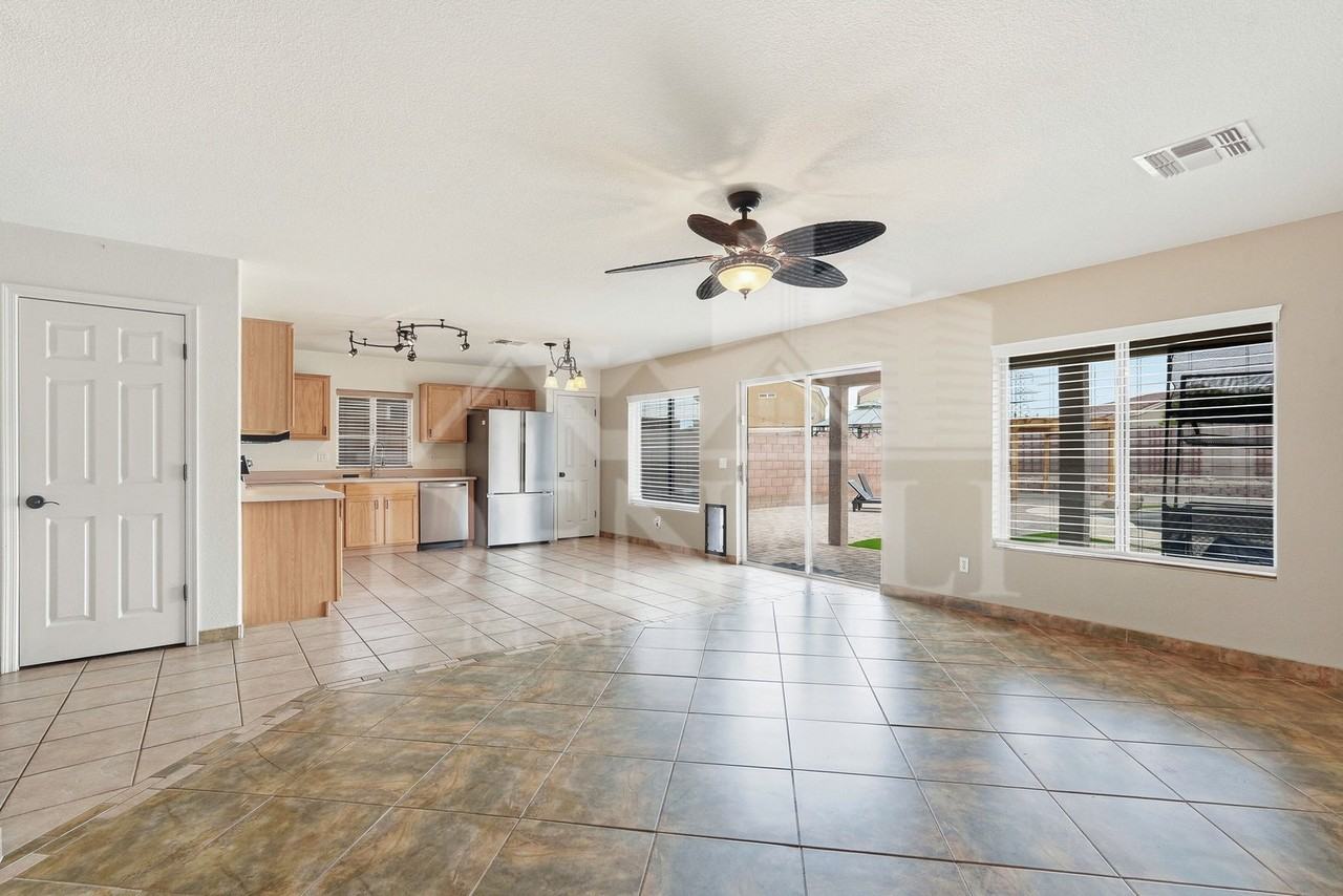 11319 W Madisen Ellise Dr - Photo 6 of 36