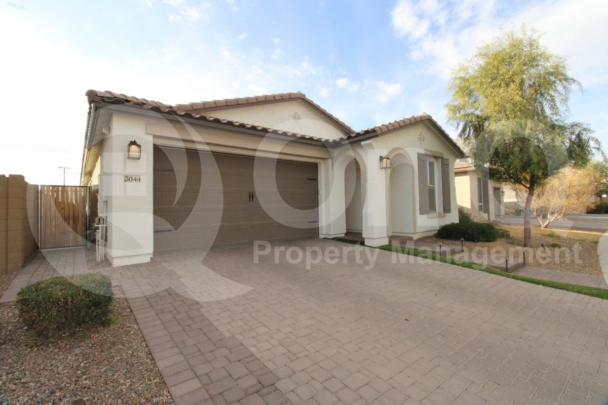 3044 N Cholla St - Photo 2 of 25