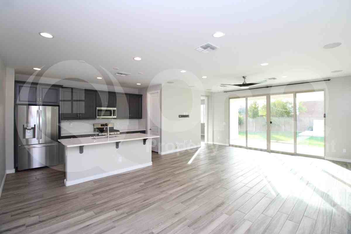 3044 N Cholla St - Photo 3 of 25