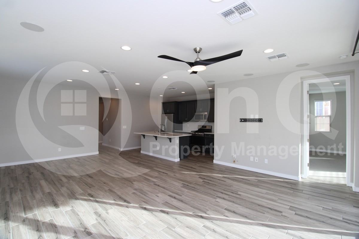 3044 N Cholla St - Photo 6 of 25