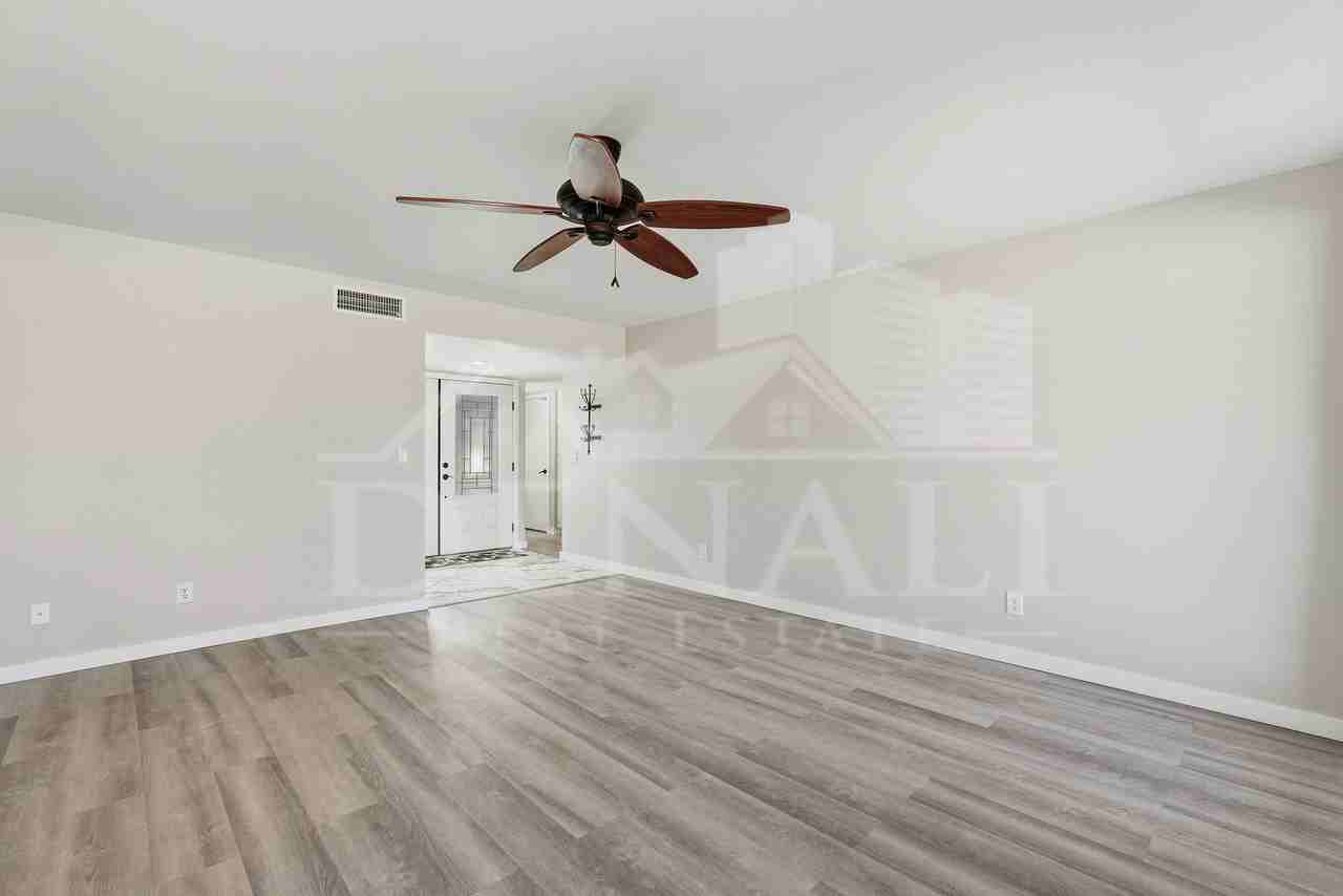 10602 E Elmhurst Dr - Photo 6 of 29