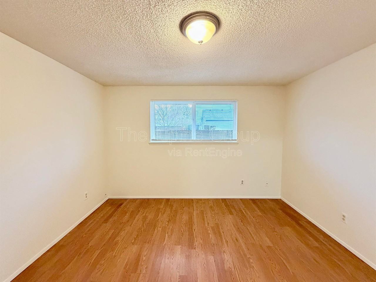 13938 Se Powell Blvd #2 - Photo 7 of 12