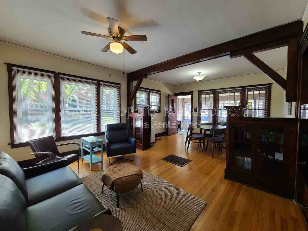 811 Market St - Photo 6 of 15