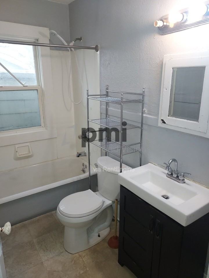 698 S Stone St - Photo 5 of 18