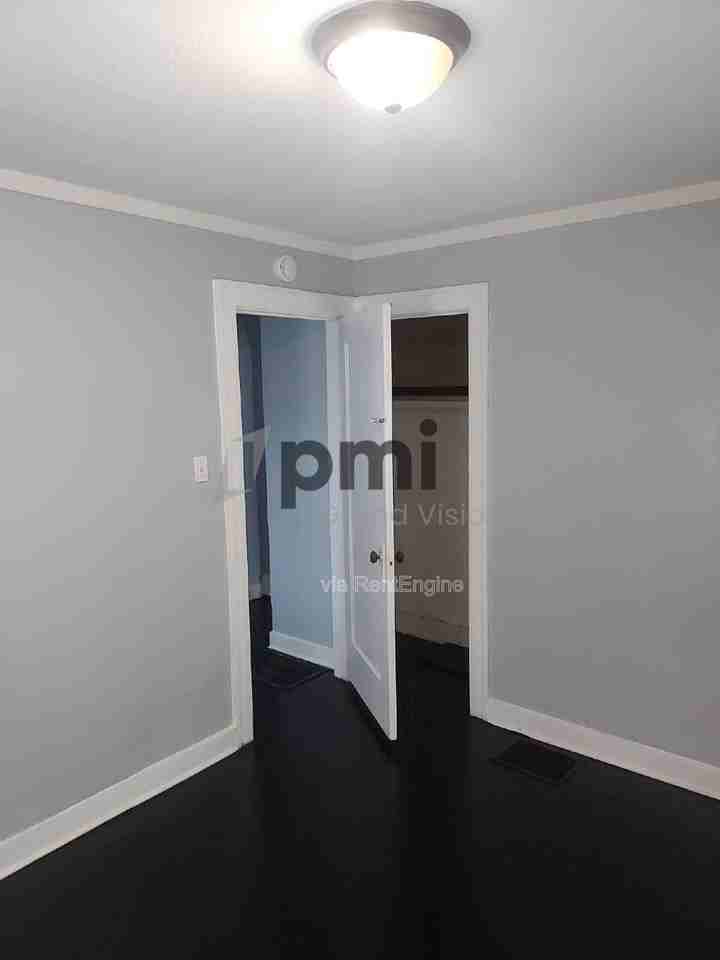 698 S Stone St - Photo 6 of 18