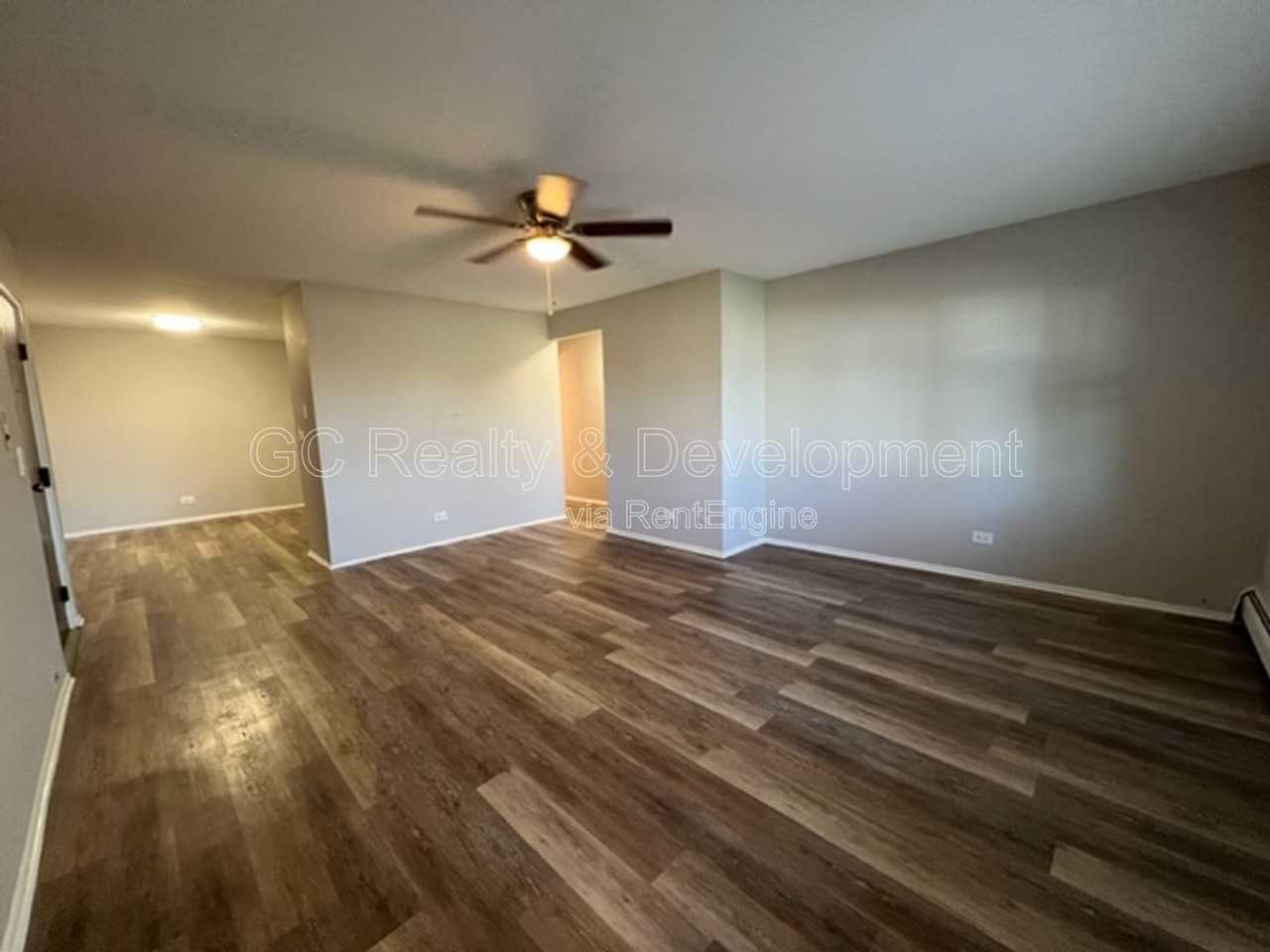 312 N Warwick Ave #1C - Photo 3 of 15