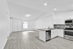 featured image of 13974 Folkestone Cir