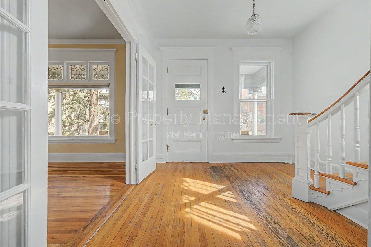 2214 E 13th Ave - Photo 4 of 26