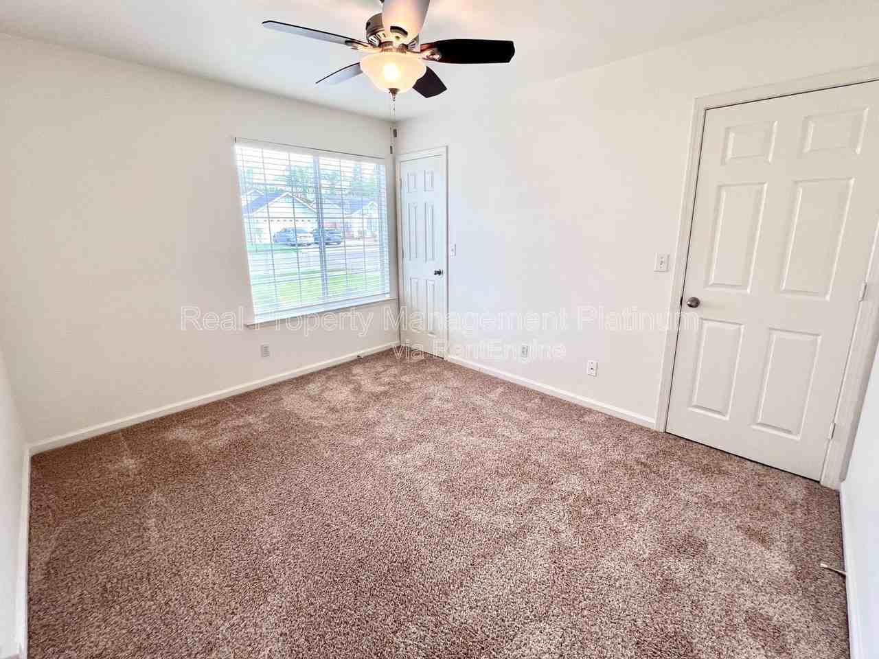 6535 N Vista Ave - Photo 7 of 18