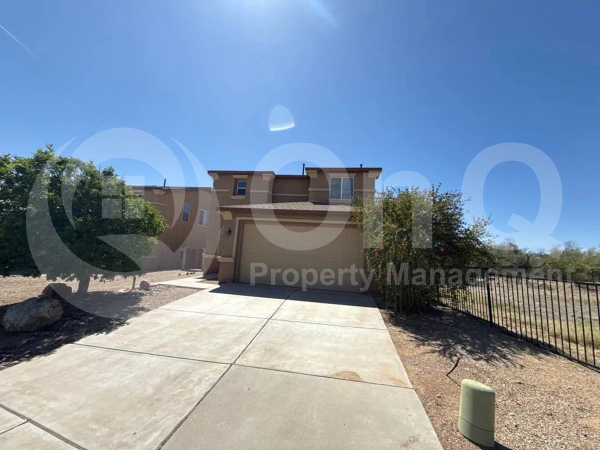 1107 W Calle Vista De Suenos