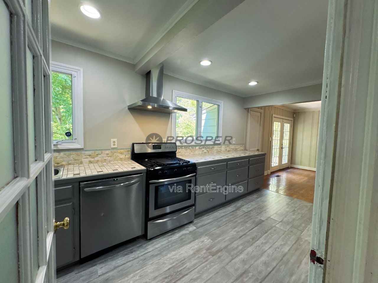 20 Sir Abbott St - Photo 7 of 19