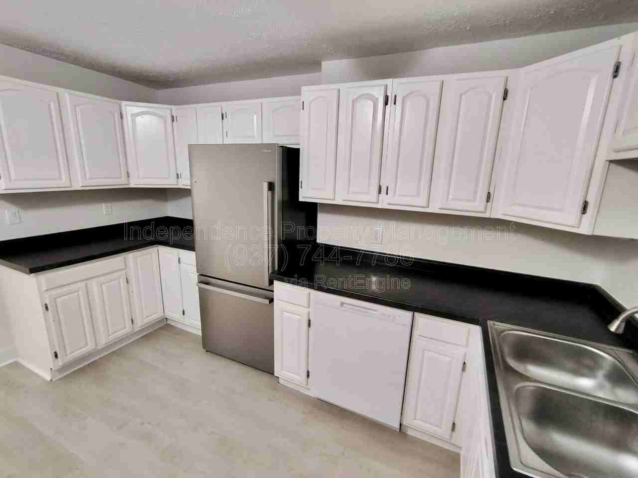 4402 Pinebrook Ct - Photo 6 of 18