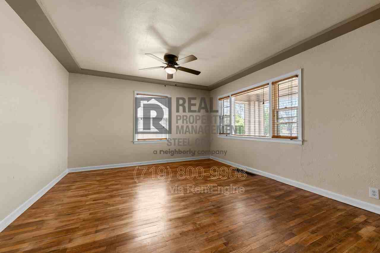 909 W Evans Ave - Photo 7 of 36