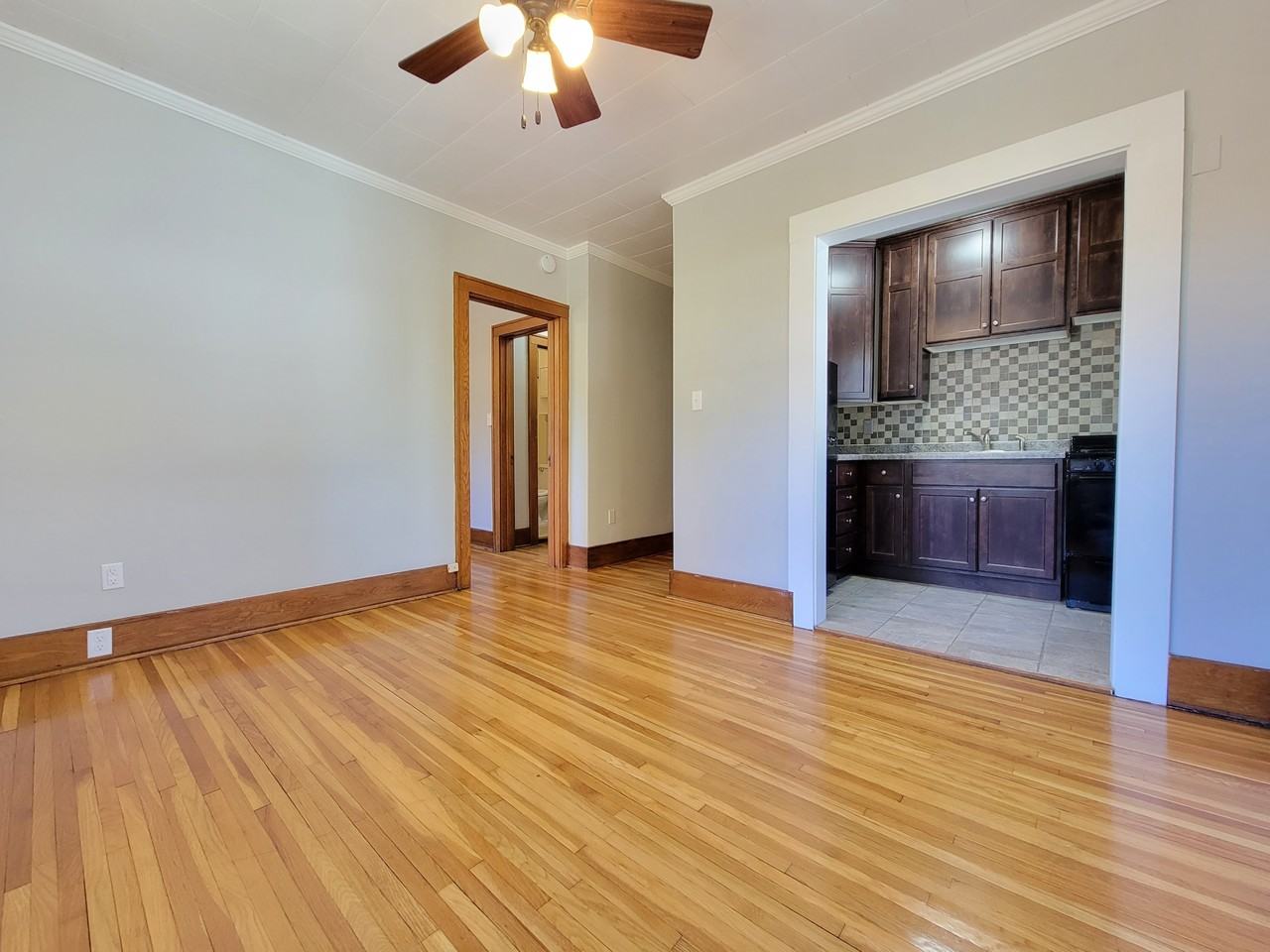 603 1st St Sw #301 - Photo 6 of 13