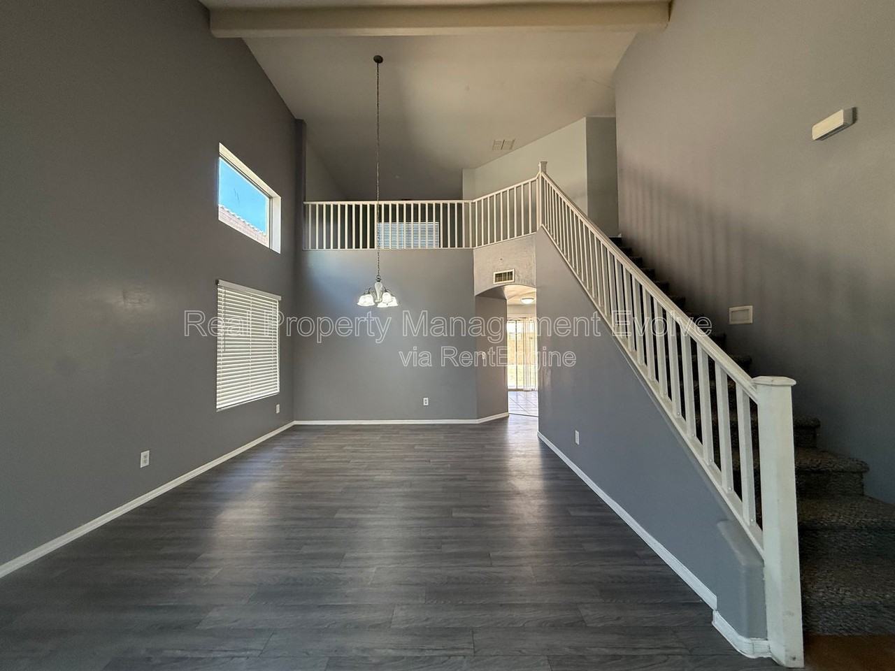 9530 W Williams St - Photo 3 of 32