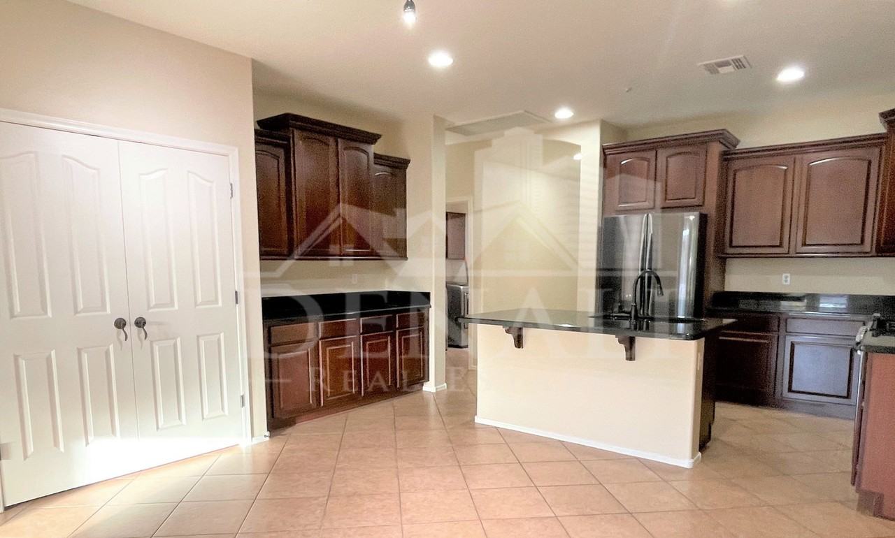 30204 N 73rd Ave - Photo 4 of 24