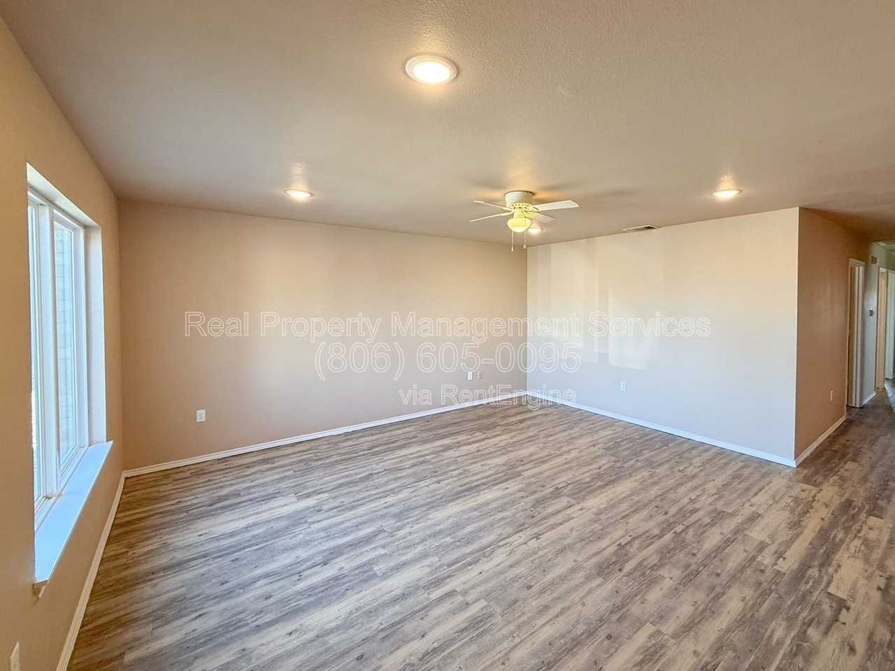 2420 N Avenue P - Photo 2 of 10