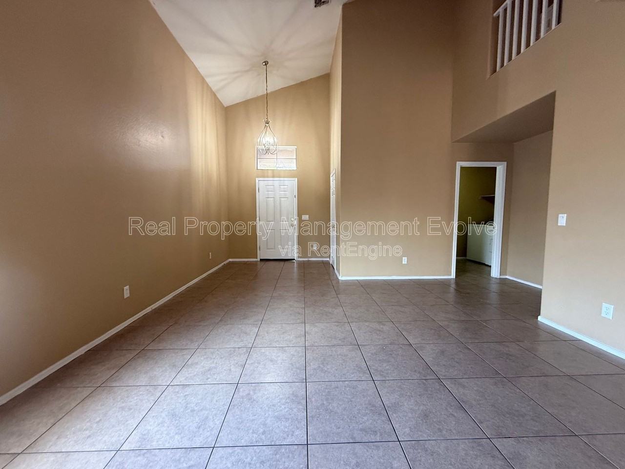 1526 S 217th Dr - Photo 5 of 36